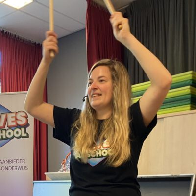 OVER ONS Mandy